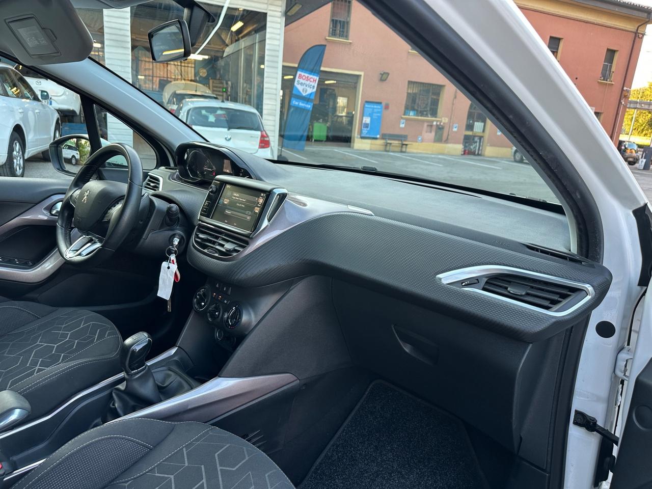Peugeot 2008 PureTech 82 Allure soli 110mila km