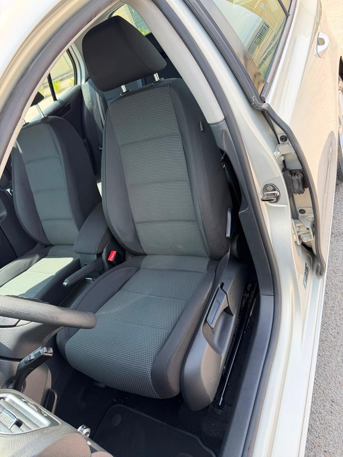 Volkswagen Golf Business 1.6 TDI 5p Highline