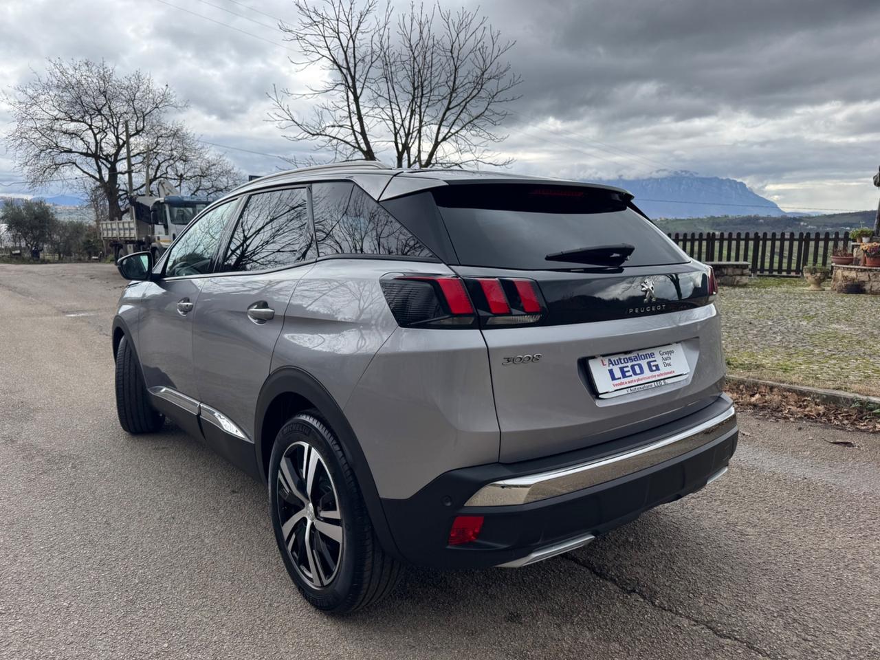 Peugeot 3008 BlueHDi 130 S&S EAT8 Allure