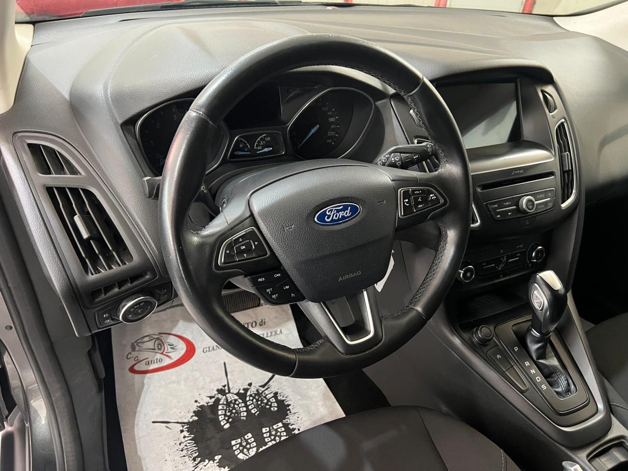 Ford Focus 1.5 120 CV - Powershift Titanium -2018