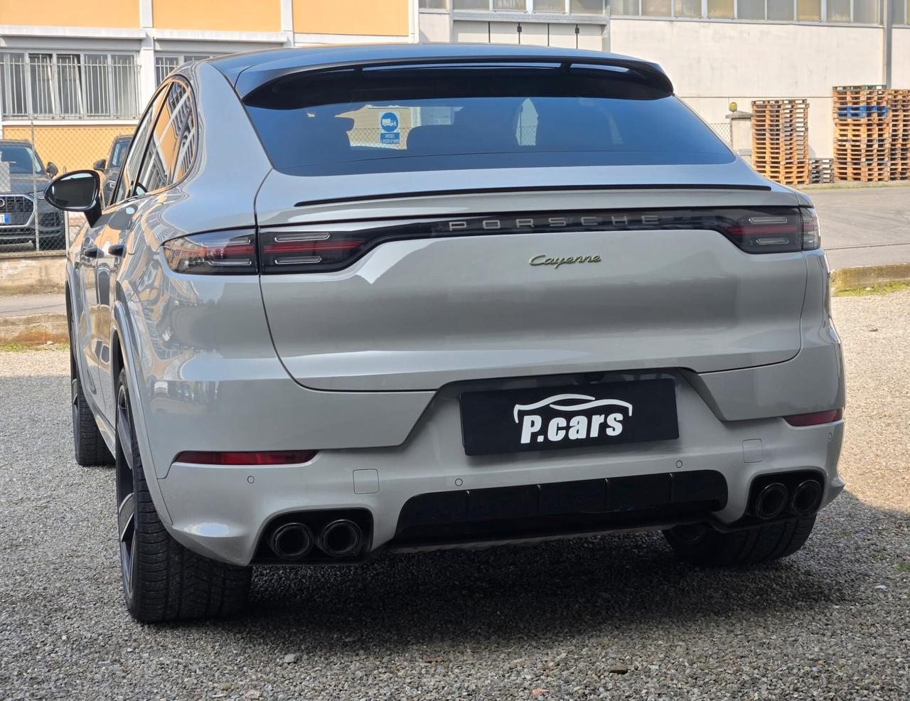 Porsche Cayenne Coupé 3.0 V6 E-Hybrid Platinum Edition