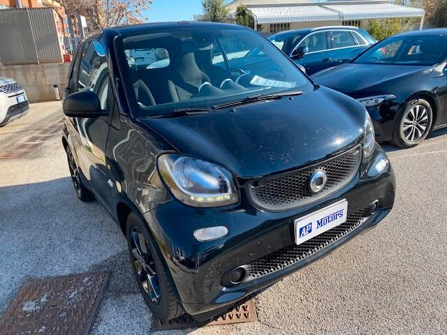 Smart ForTwo 70 1.0 twinamic cabrio Youngster Neopatentati