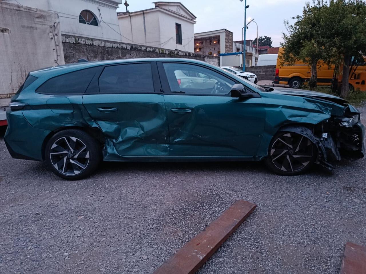 Peugeot 308 BlueHDi 130 S&S EAT8 SW GT-2022