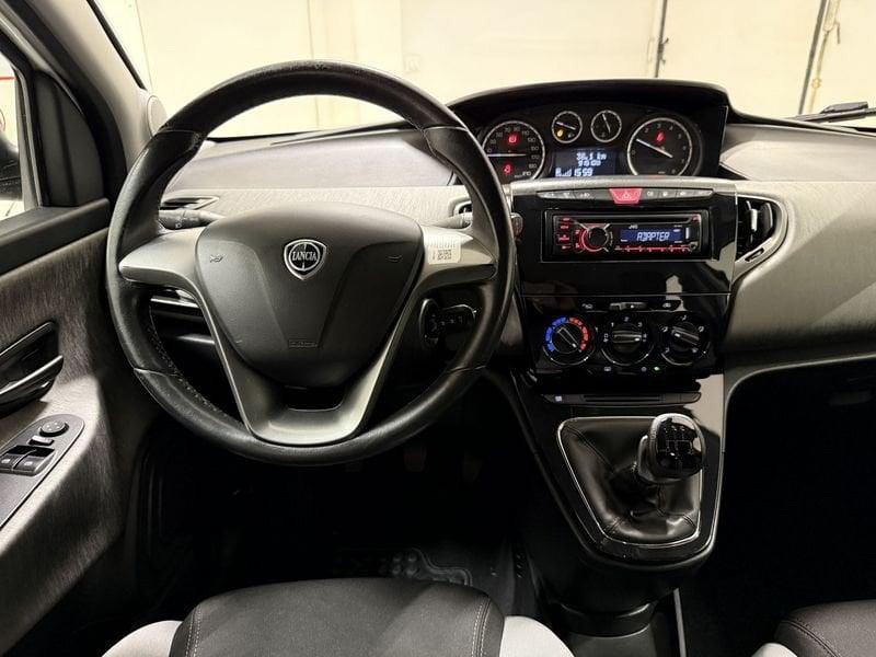 Lancia Ypsilon Ypsilon 0.9 TwinAir 85 CV 5 porte Metano Ecochic Gold