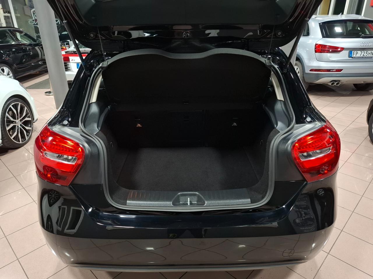 Mercedes A 160 benzina Neopatentato