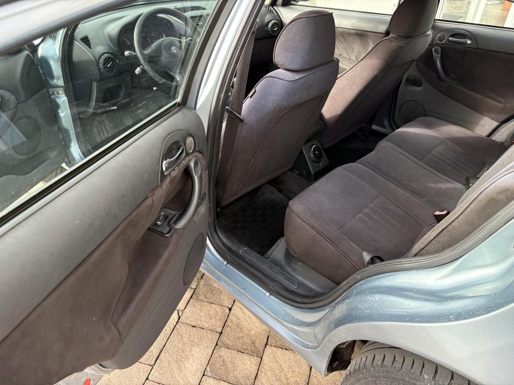 Alfa Romeo 147 1.9 JTD (115 CV) cat 5p. Distinctive