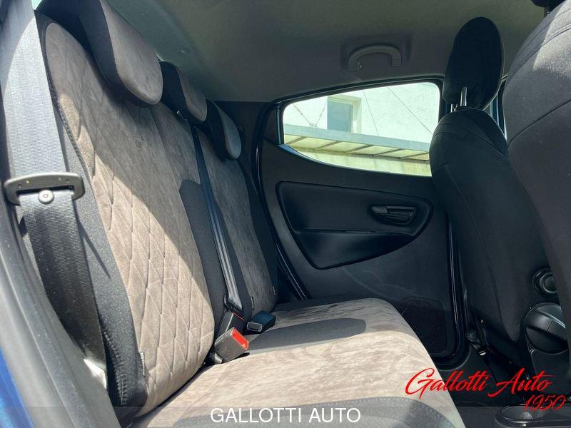 Lancia Ypsilon 1.0 FireFly 70cv S&S Hybrid GOLD