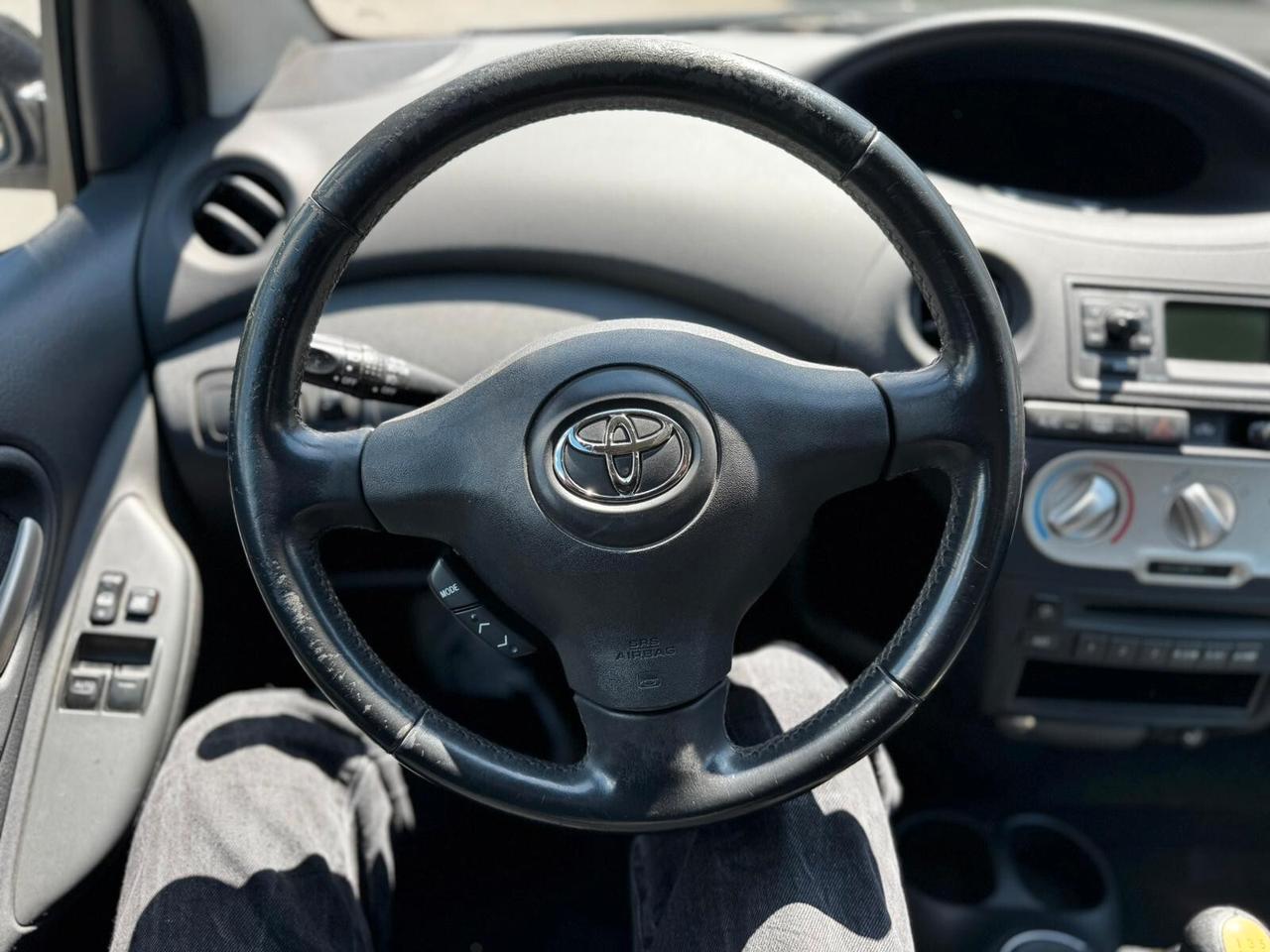 Toyota Yaris 1.3i 16V cat 3 porte Sol