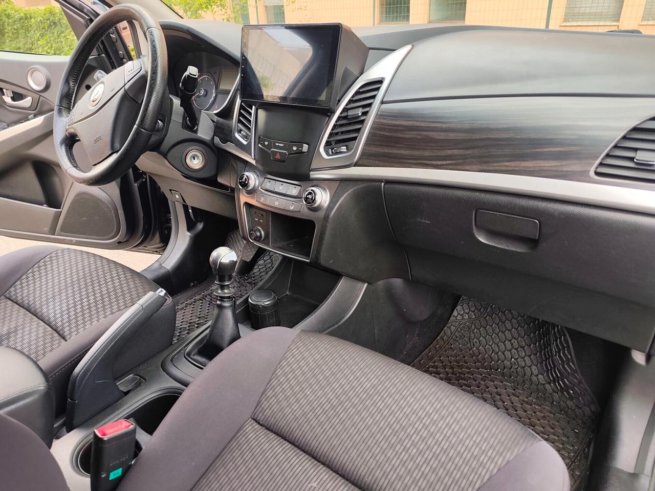 Ssangyong Korando 2.0 e-XDi euro 5B schermo android