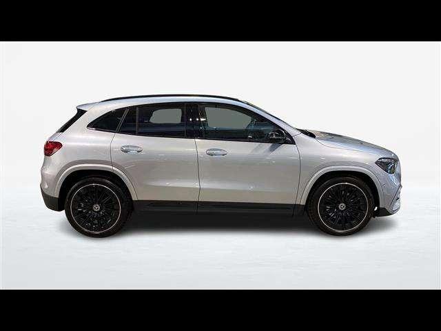 Mercedes-Benz GLA 180 D Progressive Advanced Plus 8G-DCT