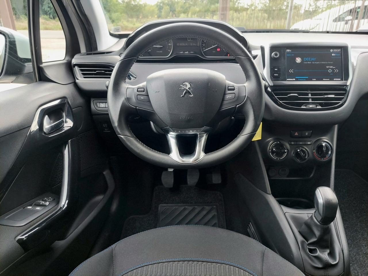 PEUGEOT 208 1.2 Pure Tech Signature 5p - 2019