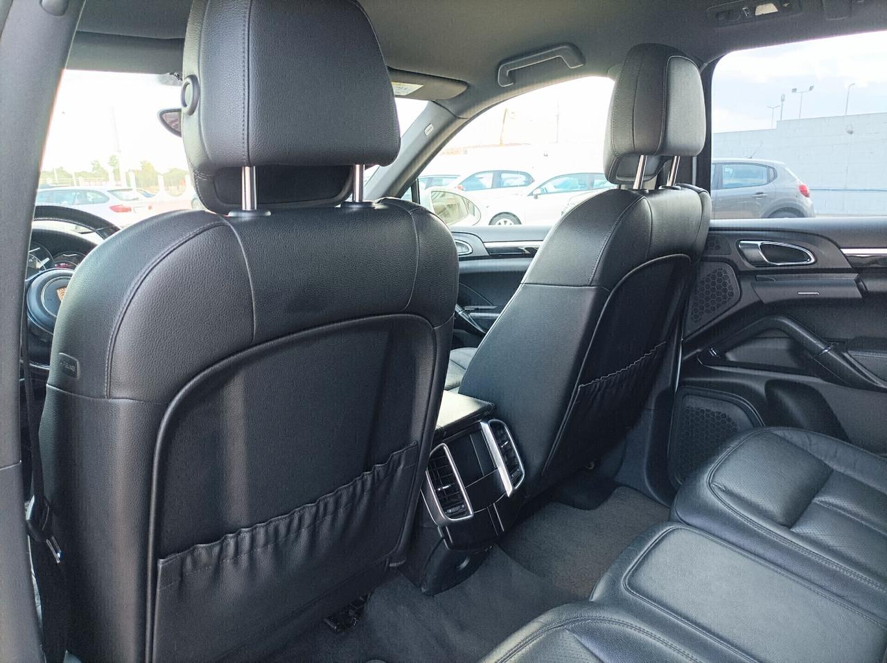 Porsche Cayenne 3.0 Diesel RESTYLING 250CV