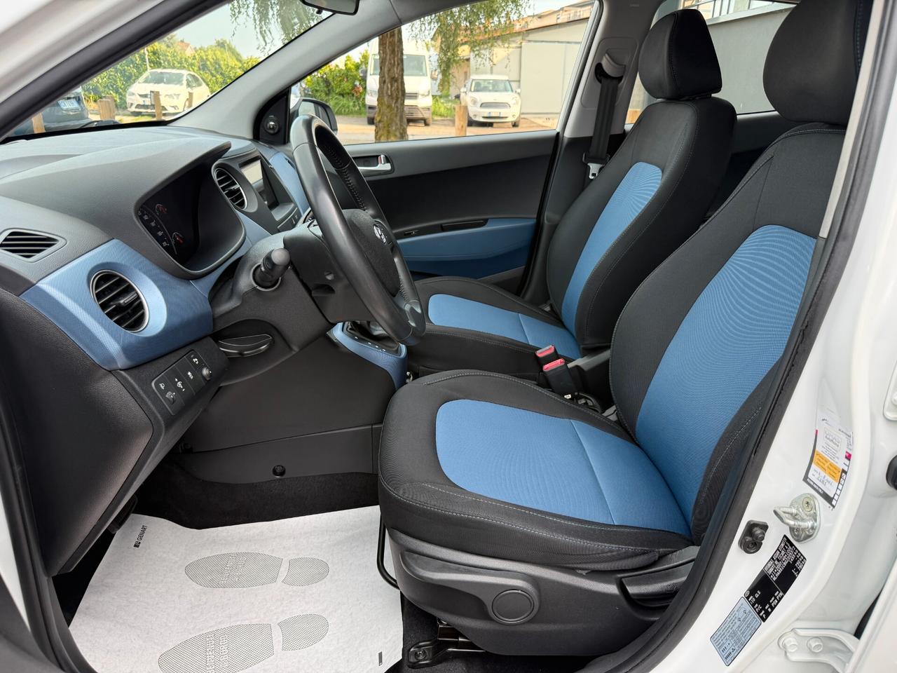 Hyundai i10 1.2 MPI Sound Edition A/T