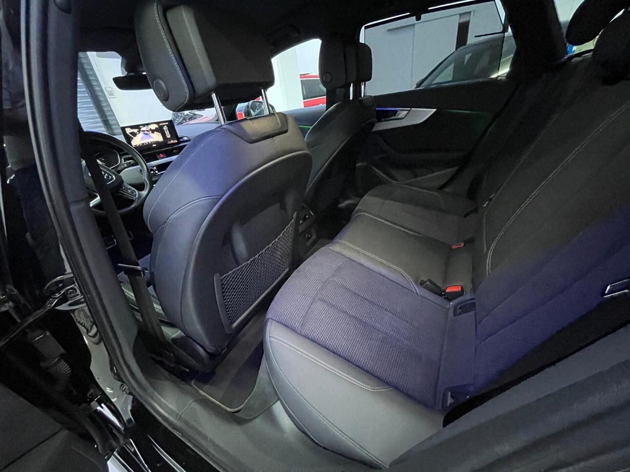 Audi A4 Avant 40 TDI quattro S tronic S line edition