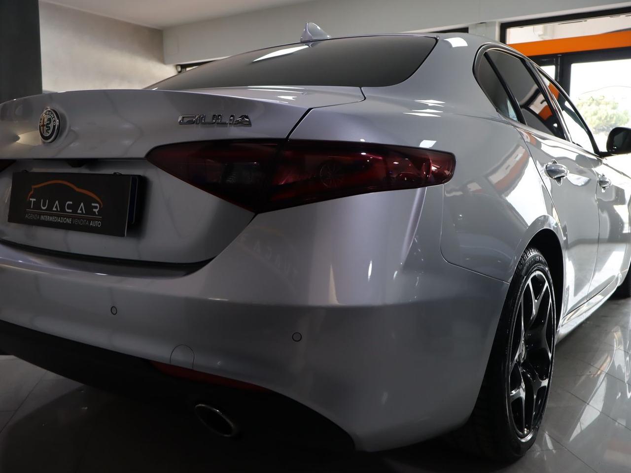 Alfa Romeo Giulia Executive 2.2 #9231