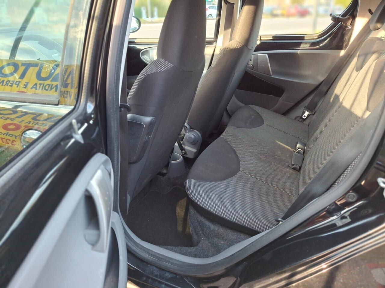 Toyota Aygo 1.0 12V VVT-i 5 porte