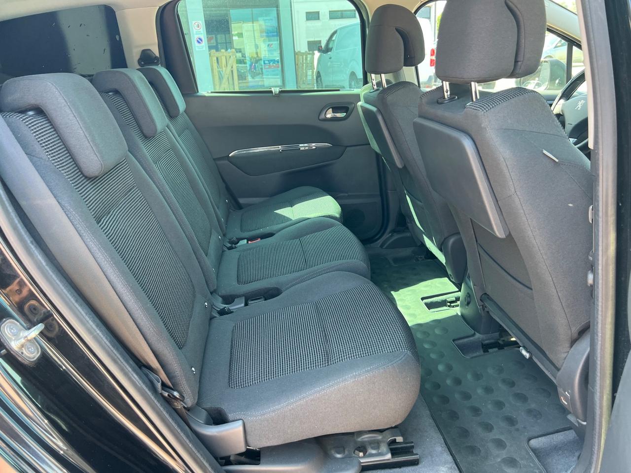 Peugeot 5008 1.6 HDi 112CV Allure