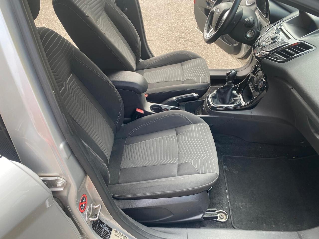 Ford Fiesta 1.4 Titanium GPL - NEOPATENTATI - GARANZIA 12 MESI