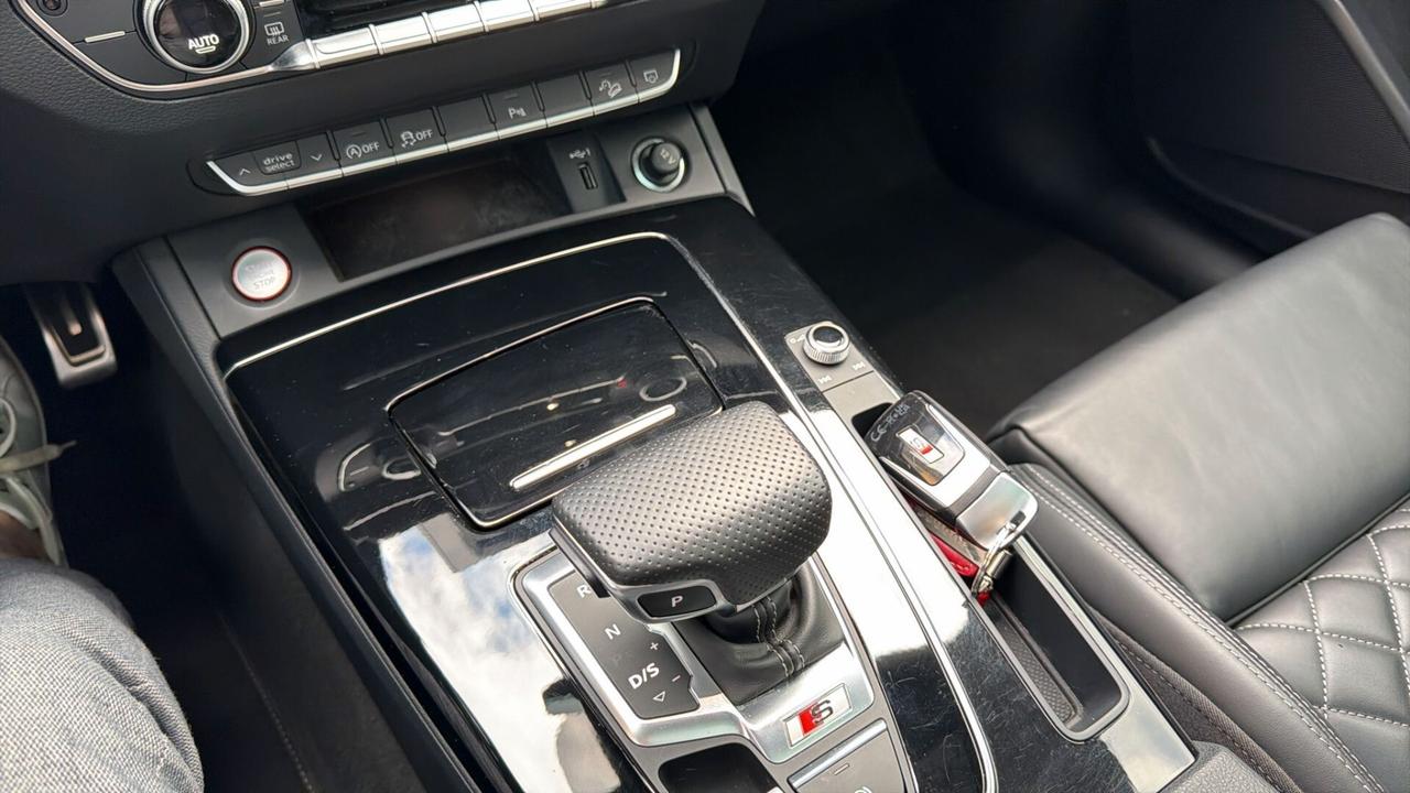 Audi SQ5 SPB TDI quattro tiptronic sport attitude