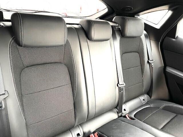 Jaguar E-Pace 2.0D 180 CV AWD R-Dynamic