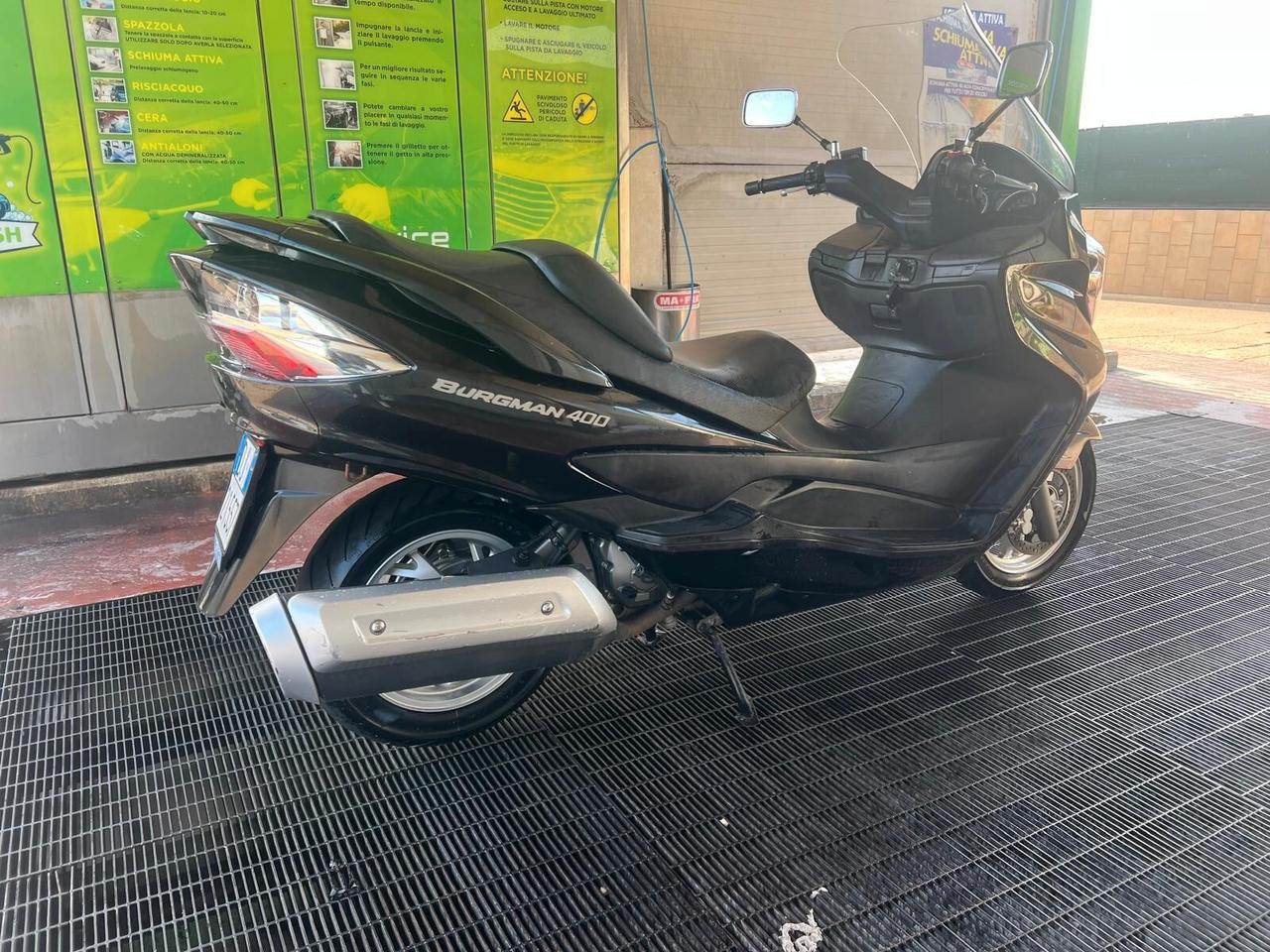 Suzuki Burgman 400