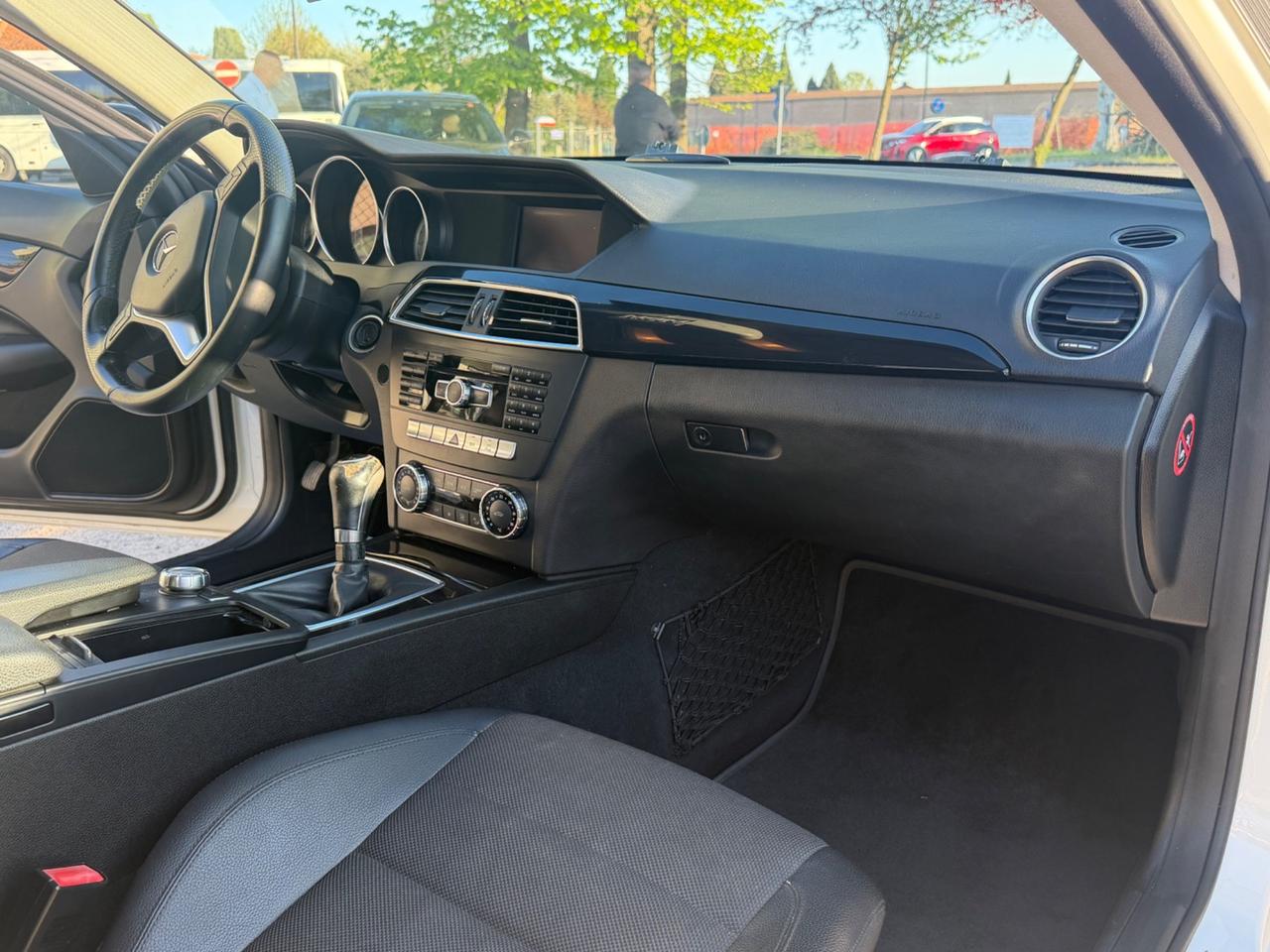 Mercedes-benz C 220 CDI BlueEFFICIENCY Coupé Avantgarde