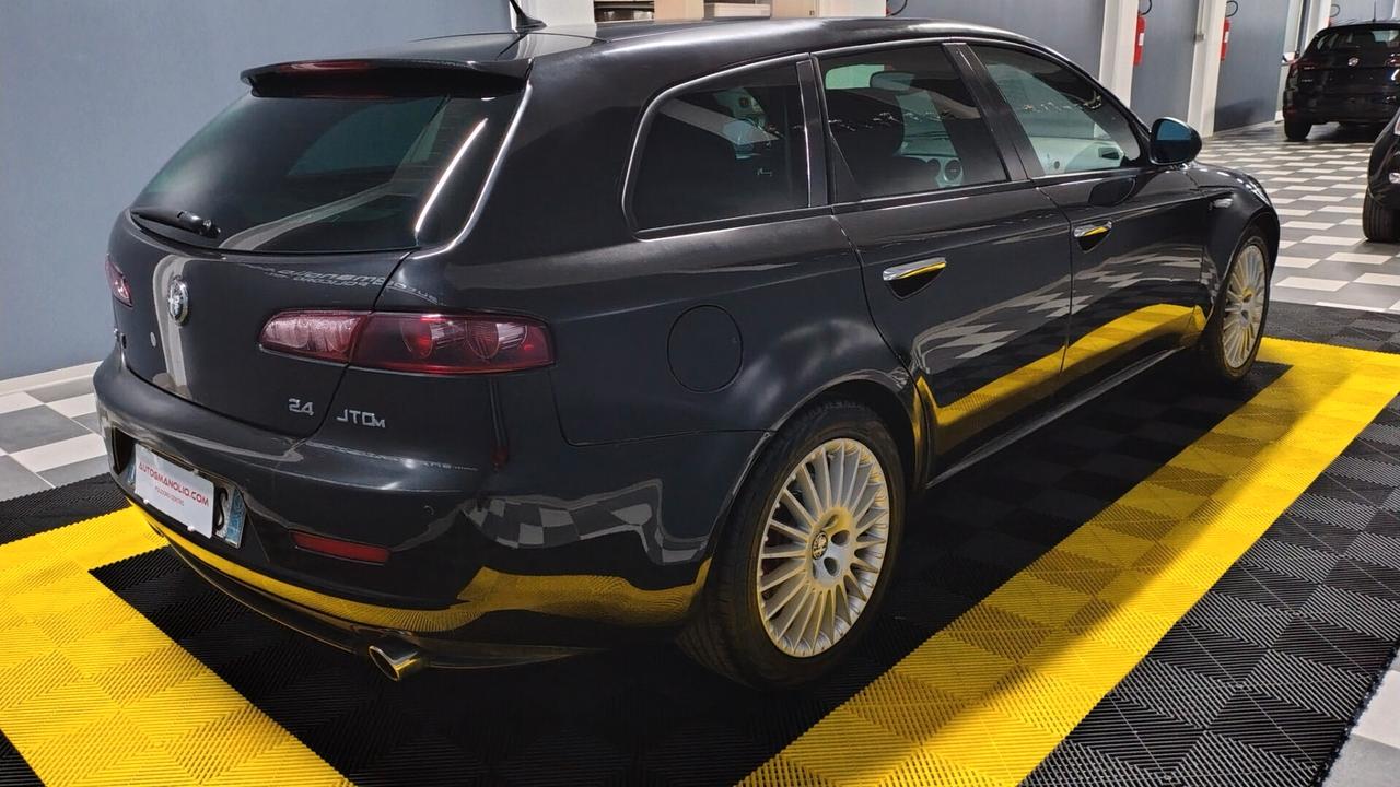 Alfa Romeo 159 2.4 JTDm 20V Sportwagon Distinctive