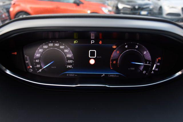 PEUGEOT 3008 BlueHDi 130 S&S EAT8 Allure