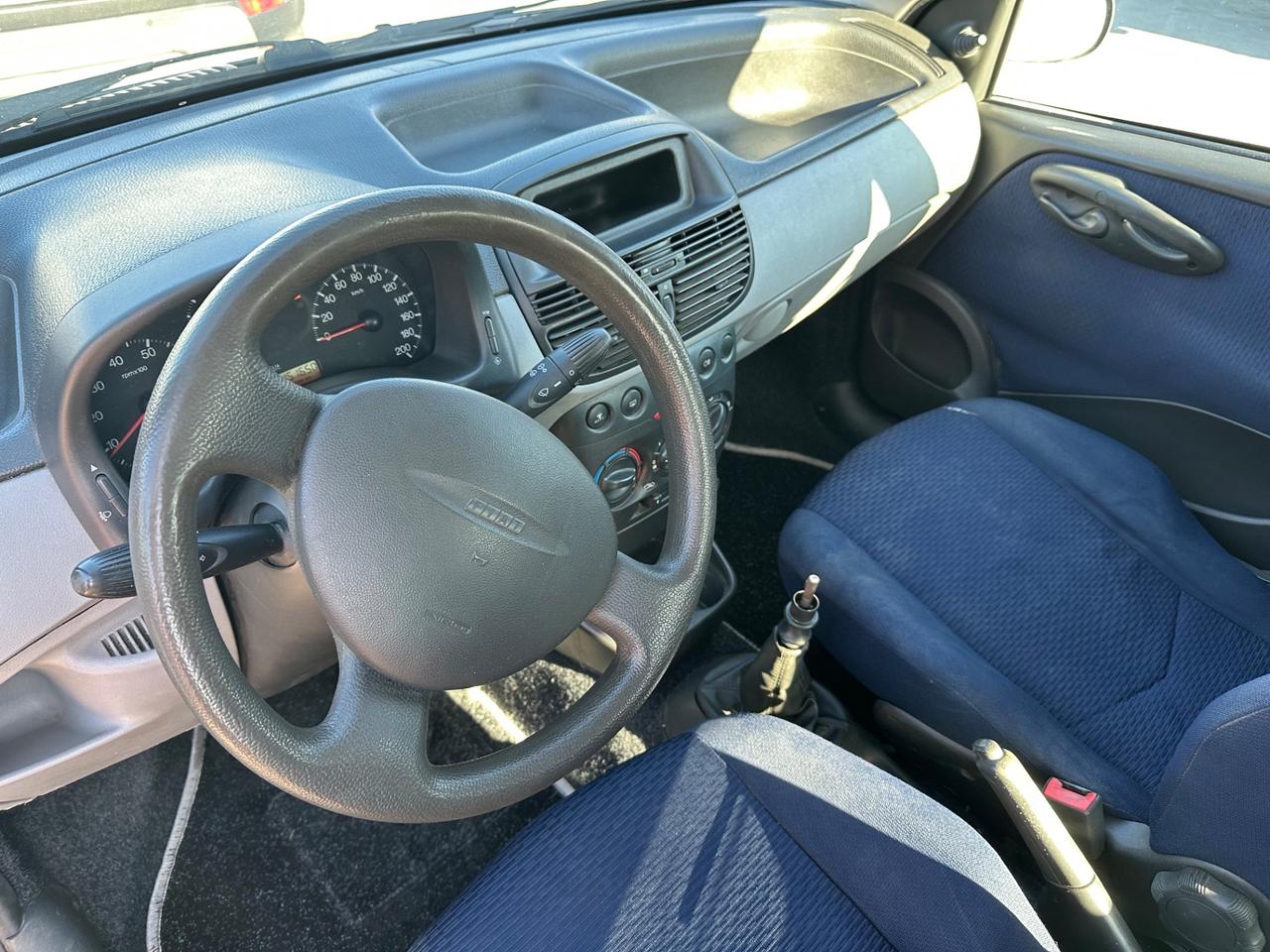 Fiat Punto 1.2 5 porte Active km certificati