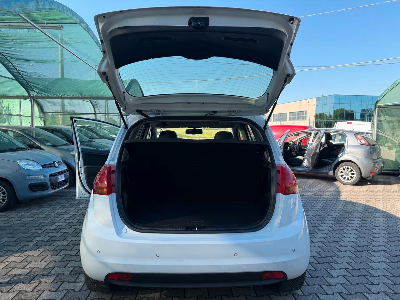 Kia Venga 1.6 CRDi VGT TX