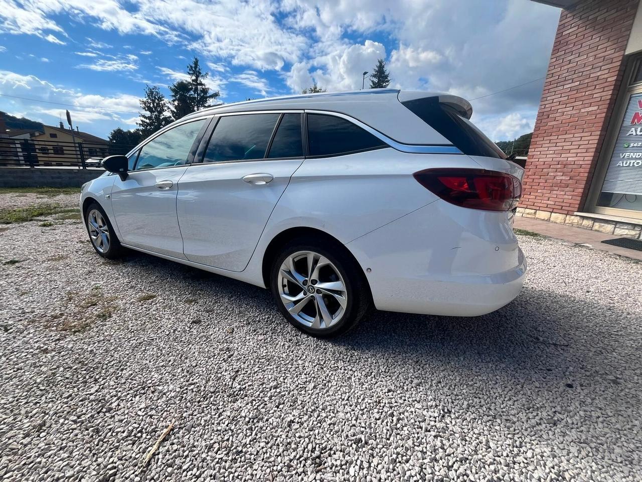 Opel Astra 1.5 CDTI 122 CV S&S Sports Tourer GS Line