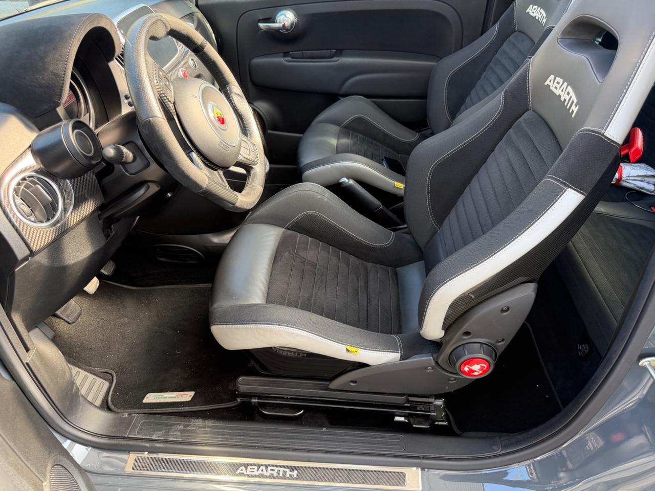 Abarth 695 C 1.4 Turbo T-Jet XSR Yamaha Limited Edition
