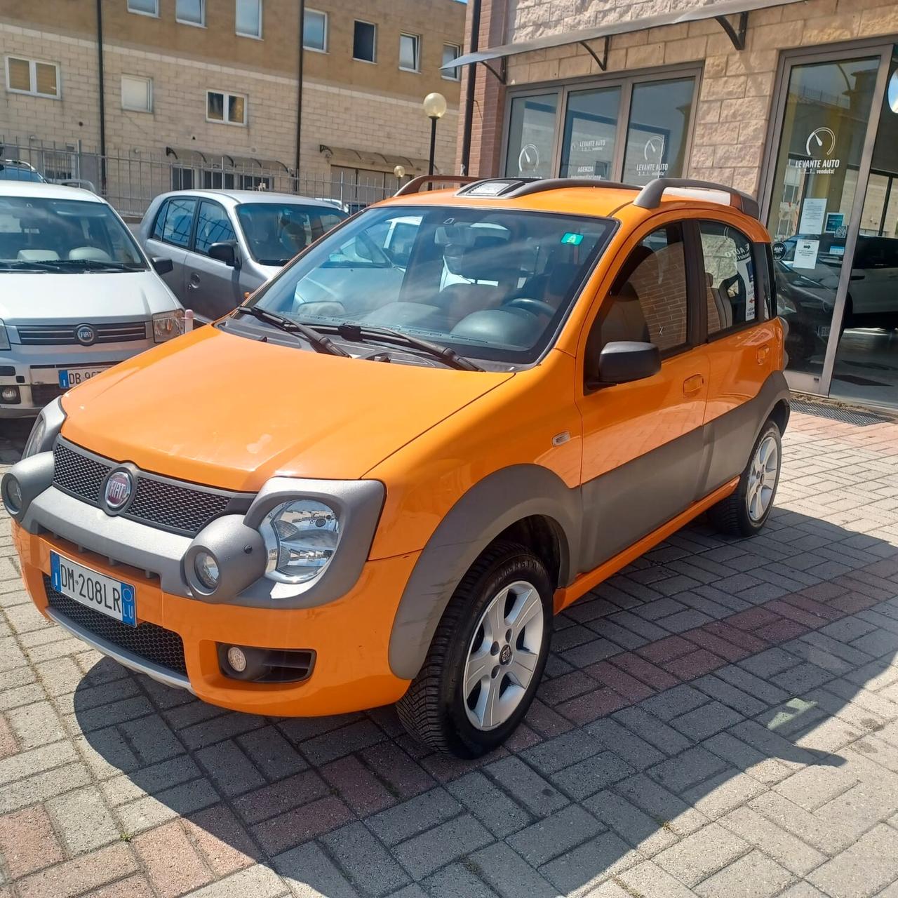 ZERO PROBLEMI PANDA CROSS 4X4 1.3 MJTD INDISTRUTTIBILE