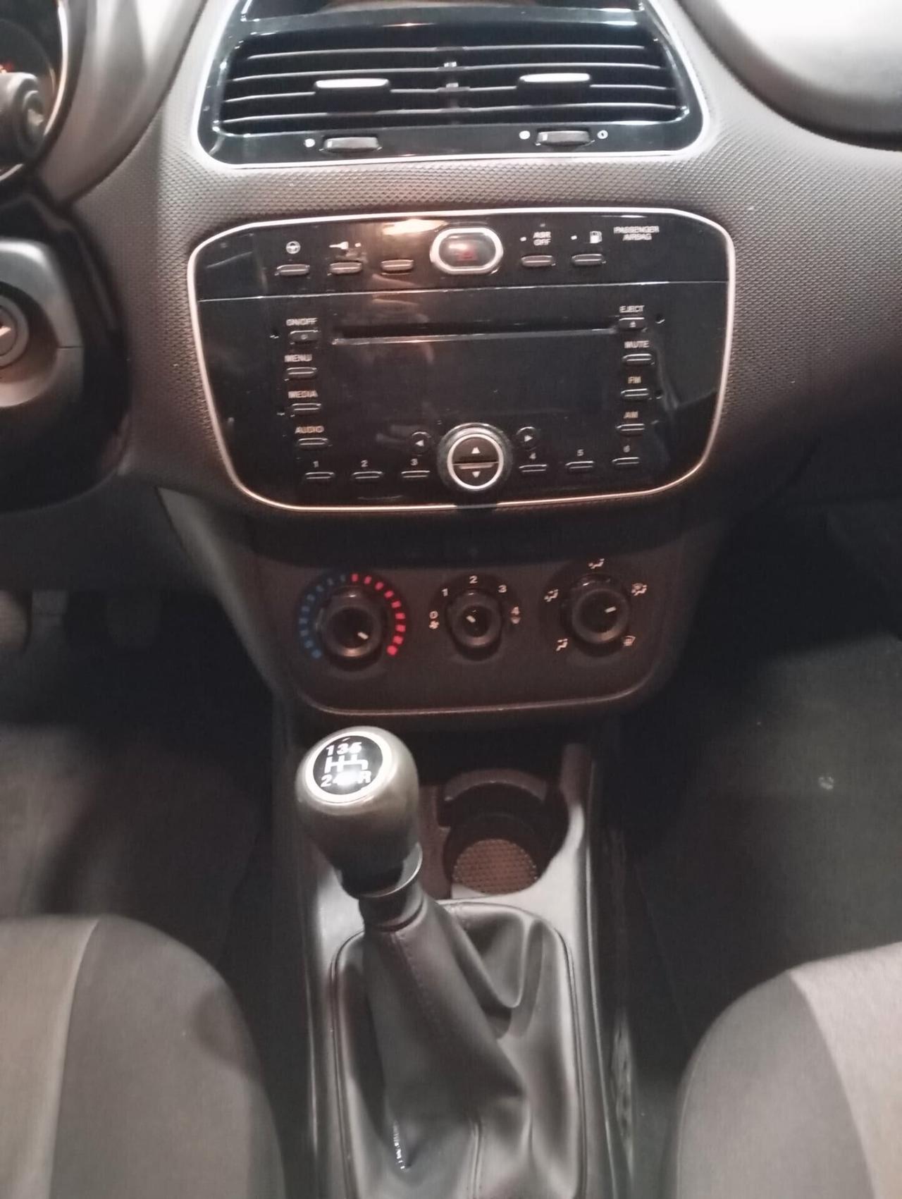 Fiat Punto del 2014 -BENZINA GPL FINO AL 2035-