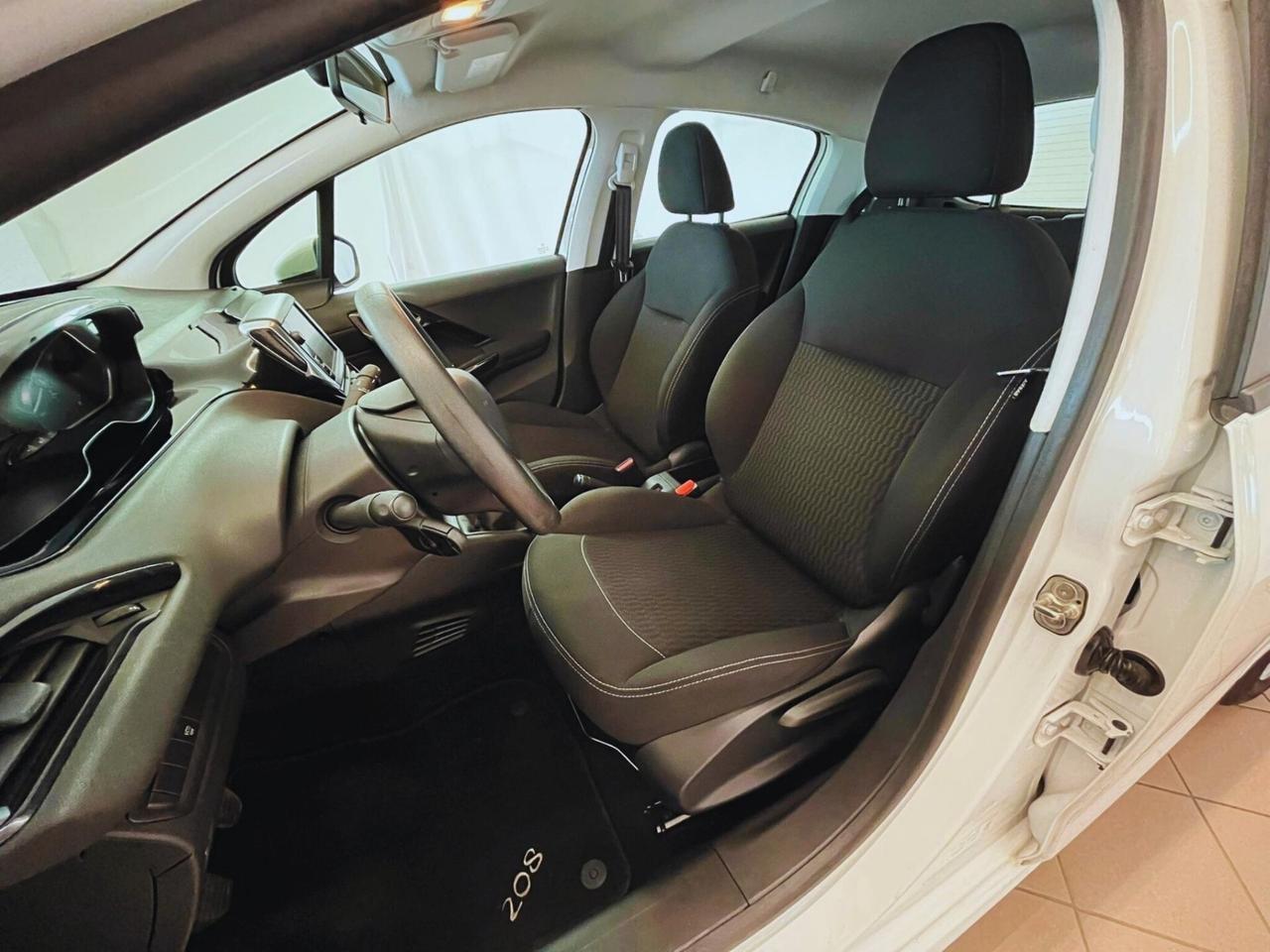 Peugeot 208 BlueHDi 100 S&S 5p. Mix