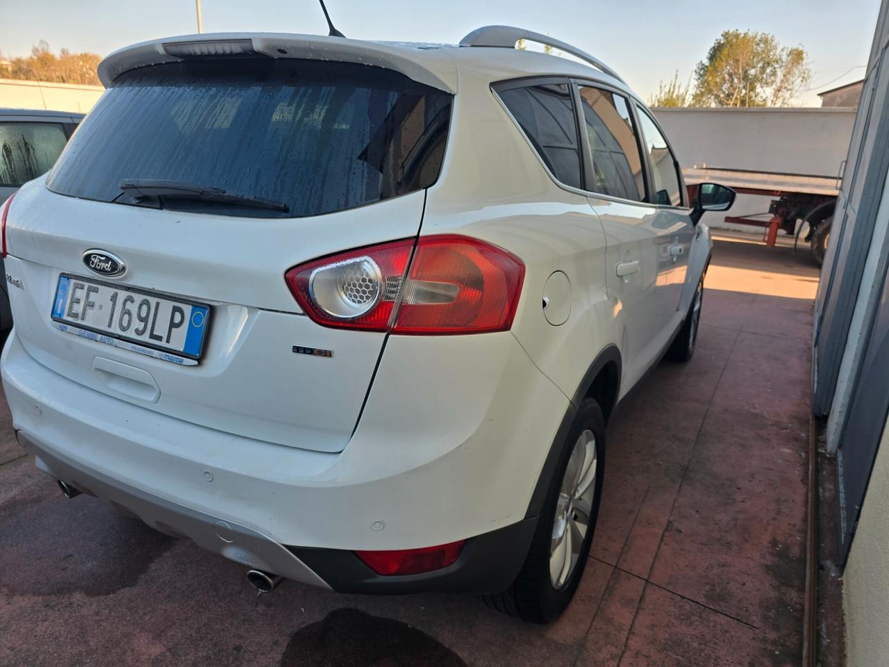 Ford Kuga 2.0 TDCi 163 CV 4WD Titanium DPF