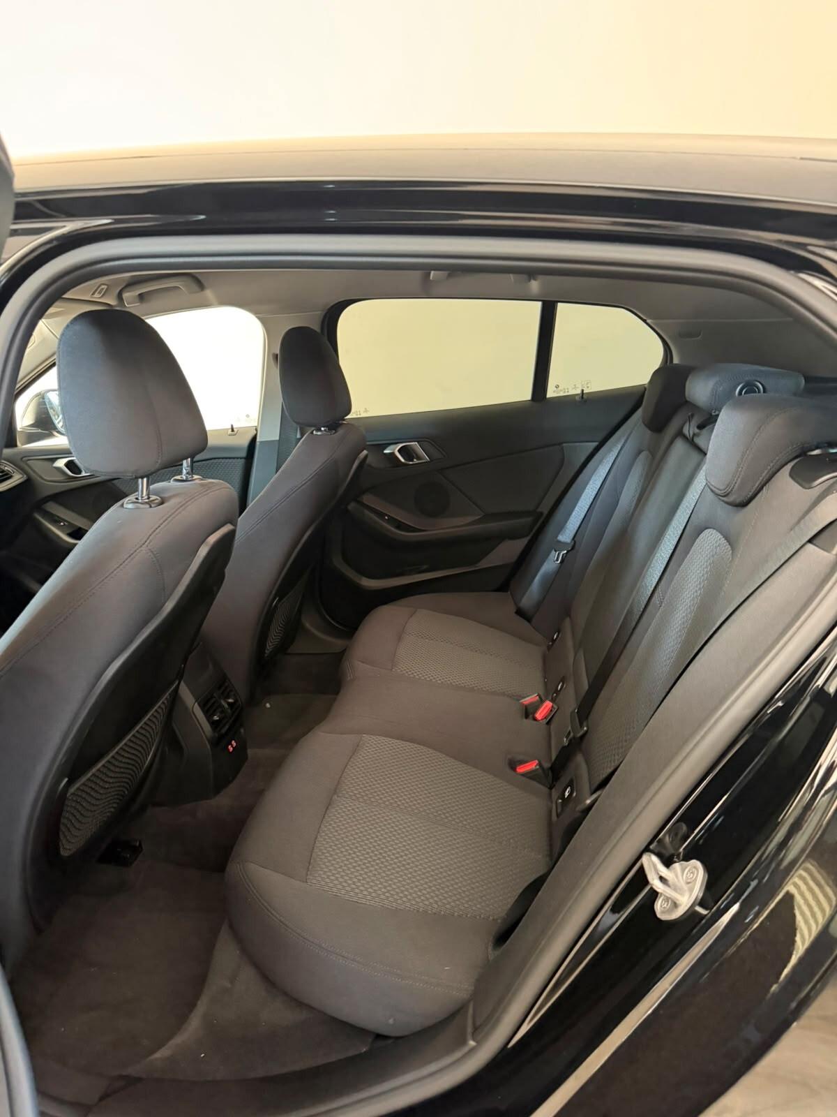 Bmw 118 118d 5p. Sport