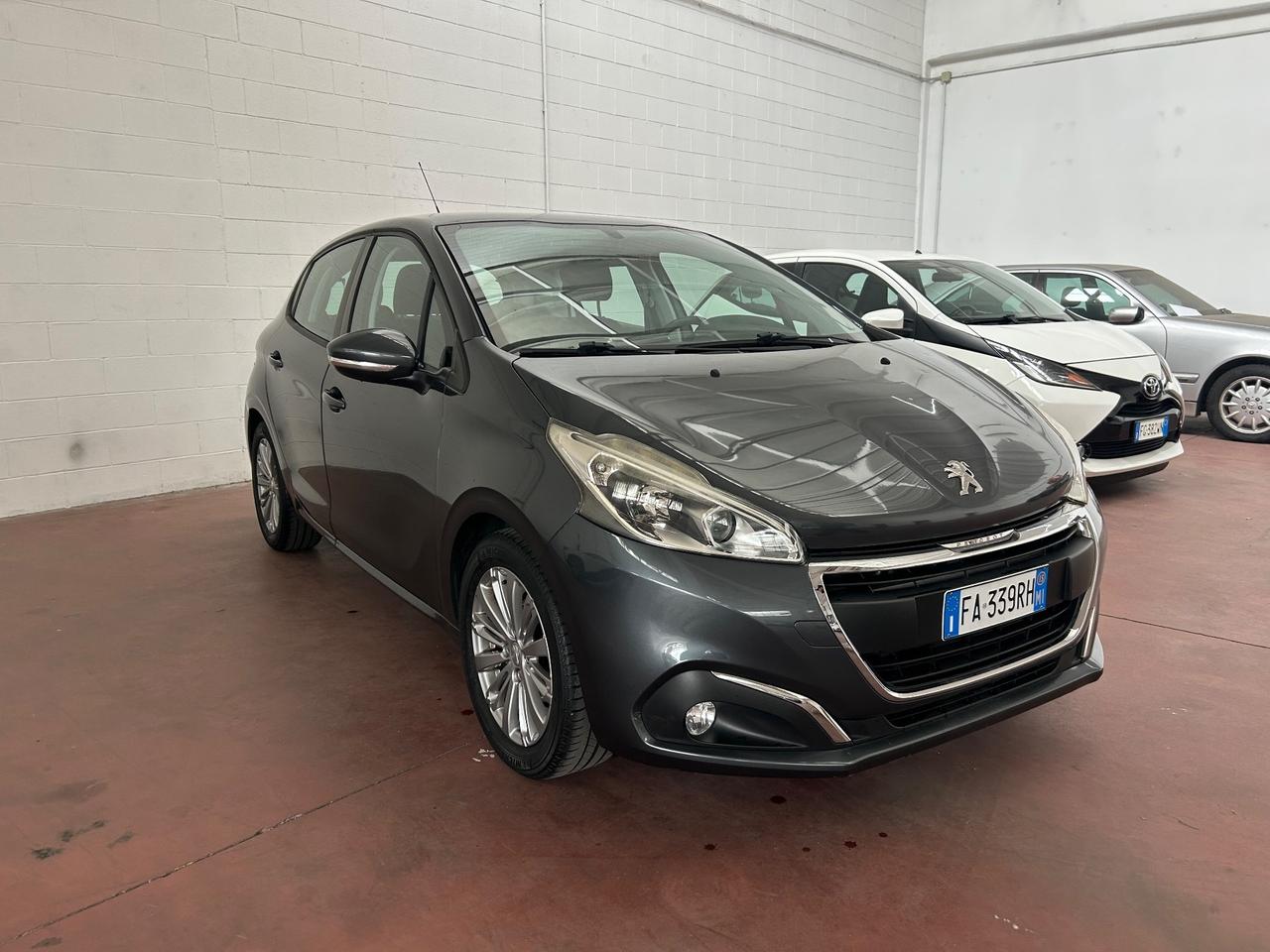 Peugeot 208 PureTech 82 5 porte Allure
