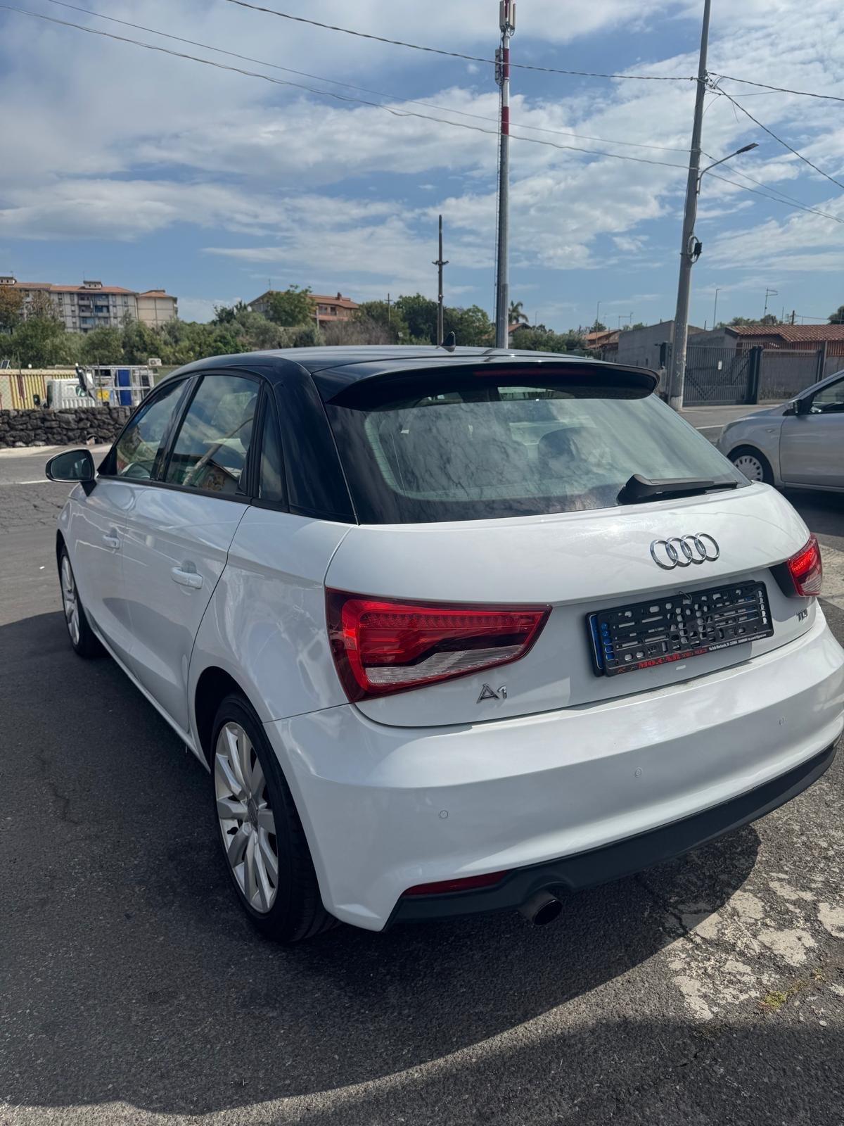 Audi A1 SPB 1.6 TDI 116 CV Admired