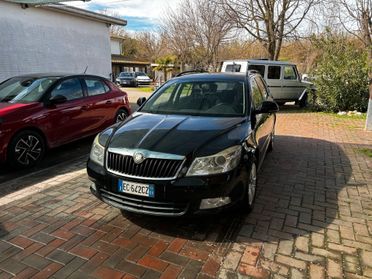 Skoda Octavia 1.6 TDI CR F.AP. Wagon Ambition IDONEA PER NEOPATENTATI PERMUTABILE