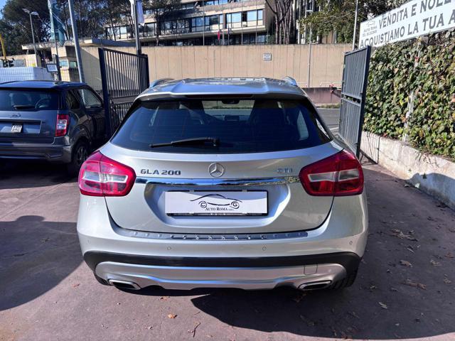 MERCEDES-BENZ GLA 200 CDI Automatic Premium