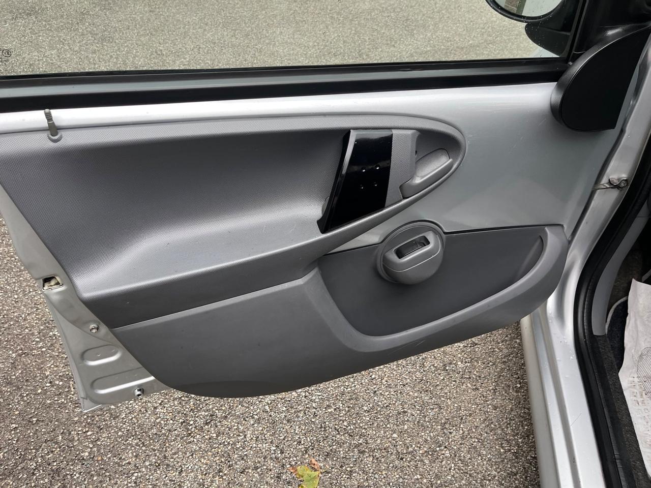 Citroen C1 1.0 5 porte CAMBIO AUTOMATICO