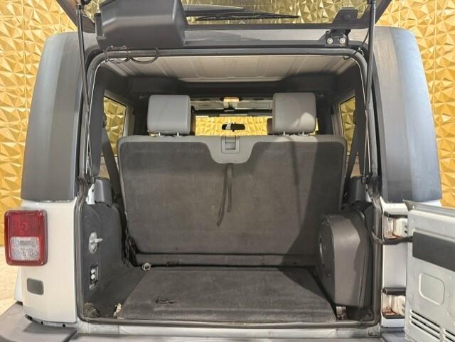 Jeep Wrangler Unlimited 2.8 CRD DPF Sahara