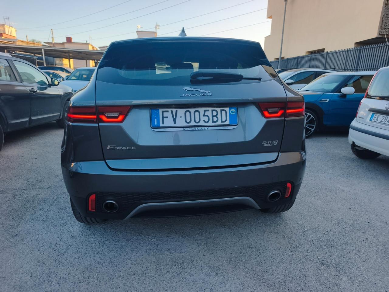Jaguar E-Pace 2.0D 150 CV AWD aut. S 360 full led