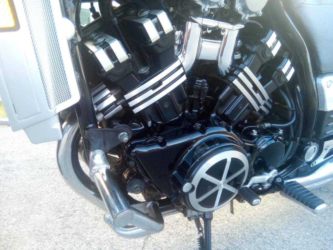 Yamaha VMAX 1200