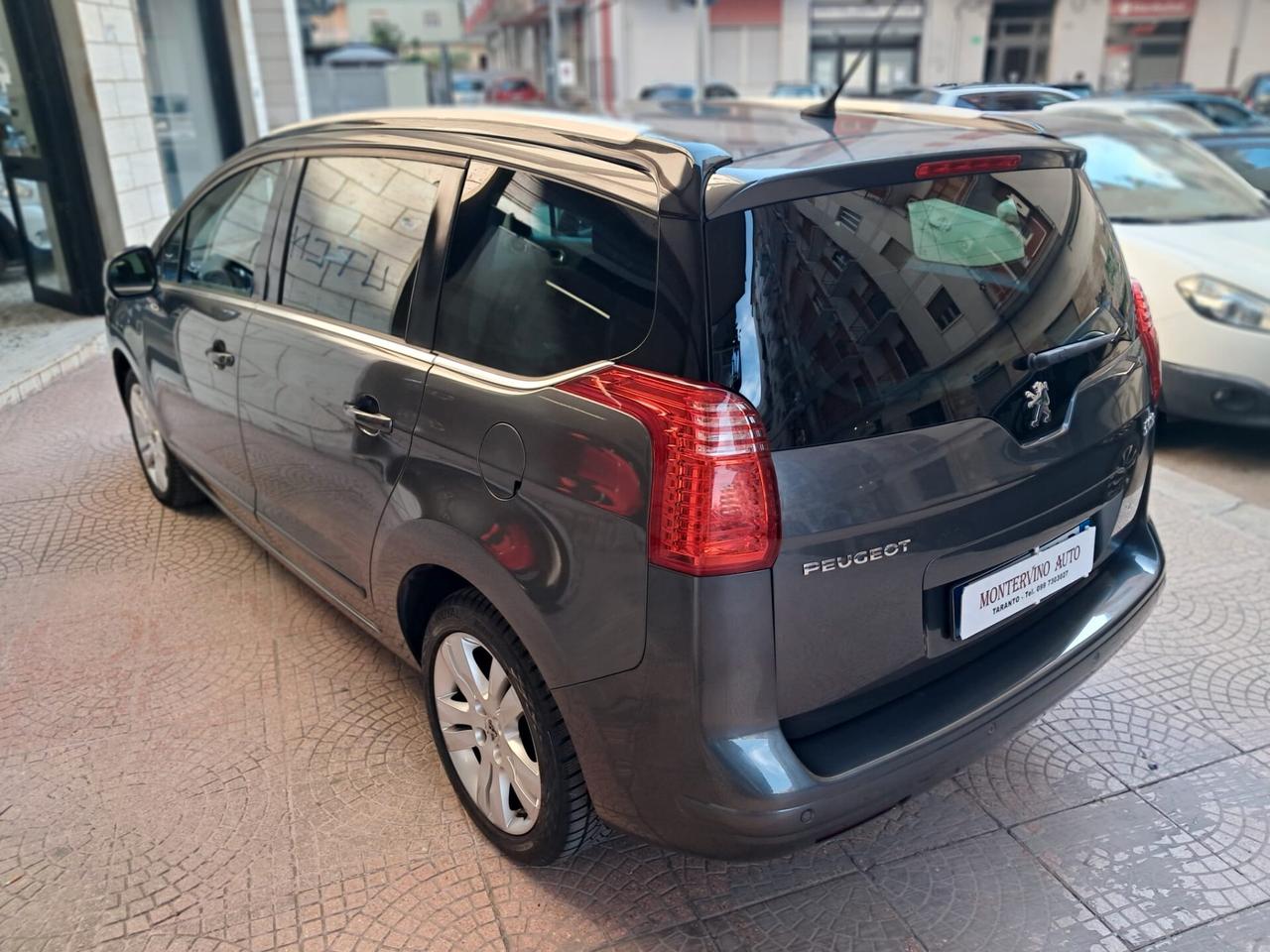 PEUGEOT 5008 2.0 HDi 150CV Féline-TETTO+NAVY-Euro5290
