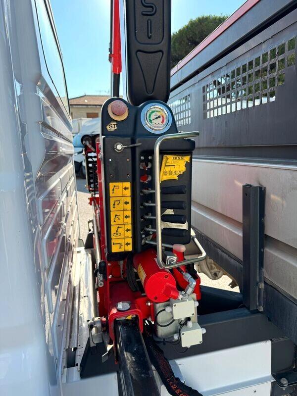 FIAT DUCATO MAXI 2.3 CASSONE 7 POSTI CON GRU