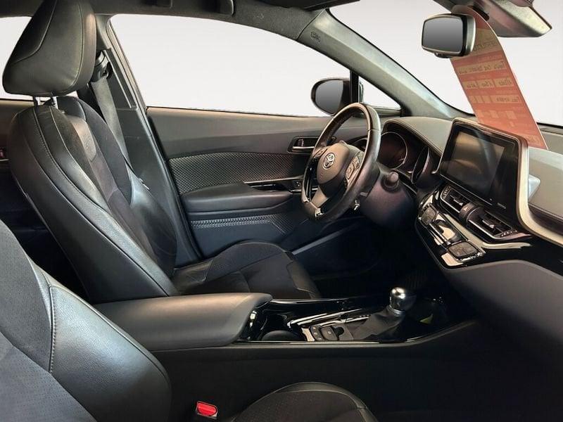Toyota C-HR (2016-2023) 1.8 Hybrid E-CVT Dynamic