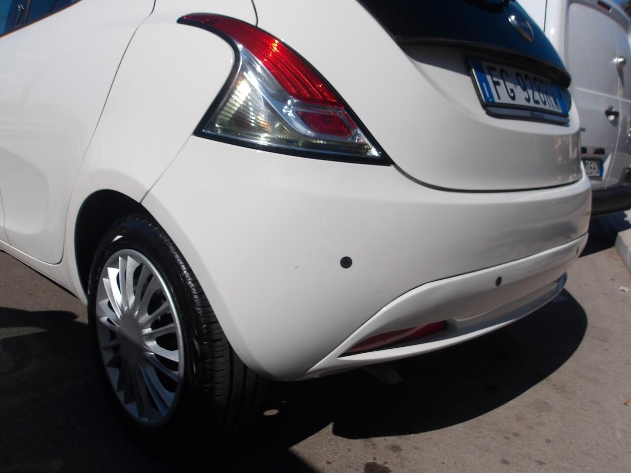 LANCIA YPSILON 1.2 BENZ/GPL -12/2016