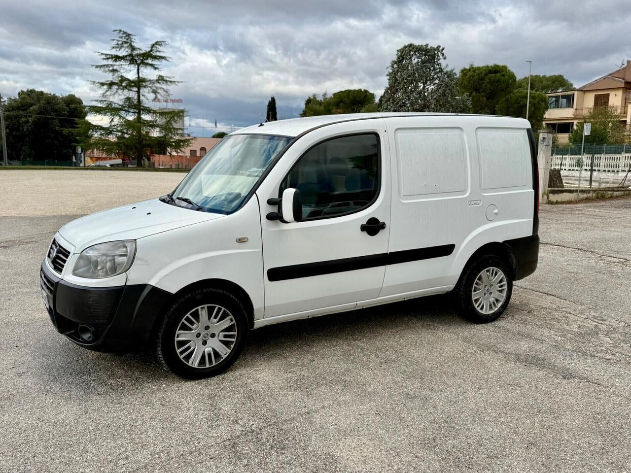 Furgone Fiat Doblò cargo 1.3 MJT neopatentati
